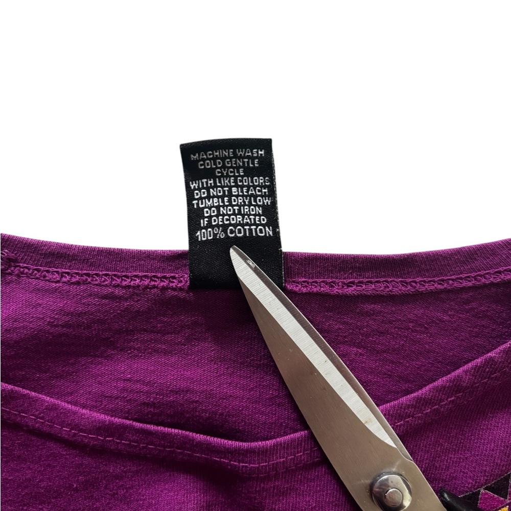 Sabaku Artwear Top Shirt Womens Size Large Purple Aztek Neck Decoration - Picture 6 of 6